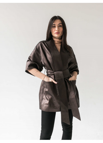 Стильна куртка-кімоно із натуральної шкіри коричневого кольору - фото 1