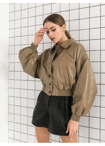 Жіноча куртка-бомбер бежевого кольору з натуральної шкіри - фото 1