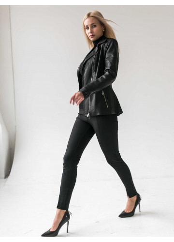 Женская классическая куртка из натуральной кожи чёрного цвета - фото 1