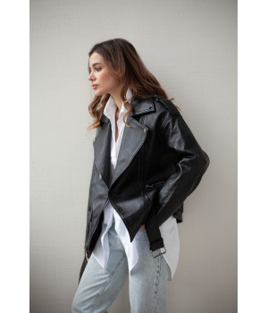 Жіноча шкіряна куртка-косуха чорного кольору - фото 1