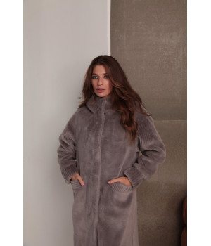 Женская дублёнка-пальто из натурально шерсти овчины пепельно-серого цвета - фото 2