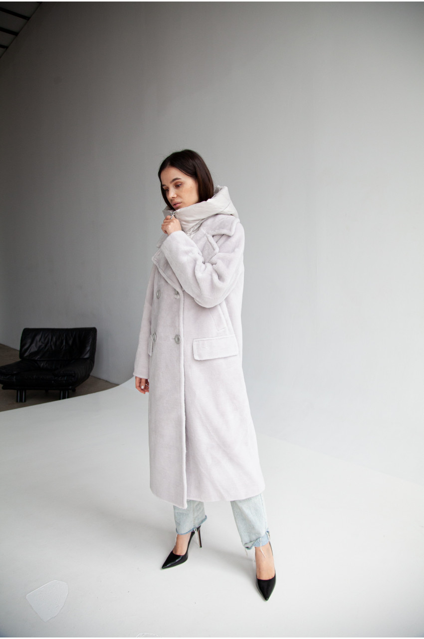 Женское пальто-пуховик с натуральным наполнителем и овечьей шерстью серого цвета  - фото 0