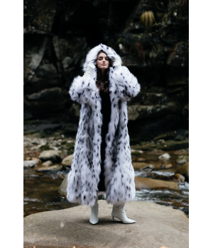 Женская шуба из канадской лисы белого цвета с капюшоном - фото 7