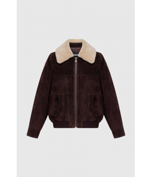 Замшевая куртка из натуральной кожи коричневого цвета с меховым воротником - фото 5