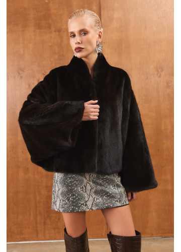 Коротка шуба OVERSIZE темно-шоколадного кольору з канадської норки - фото 1