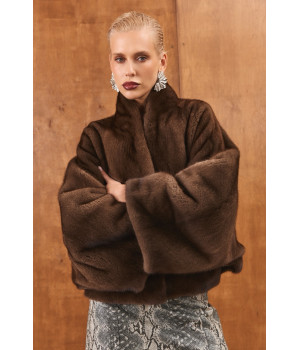 Коротка шуба OVERSIZE шоколадного кольору з канадської норки - фото 1