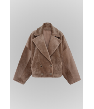 Двухсторонняя короткая дубленка-бомбер темно-бежевого цвета - фото 6