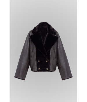 Двухсторонняя короткая дубленка-бомбер темно-шоколадного цвета - фото 9