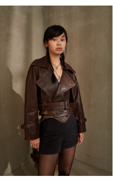 Жіноча куртка шоколадного кольору із натуральної шкіри в стилі OVERSIZE - фото 1