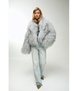 Женская дублёнка серого цвета из натуральной ламы - фото 0