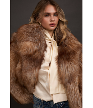 Стильная коричневая шуба из лисы - фото 0
