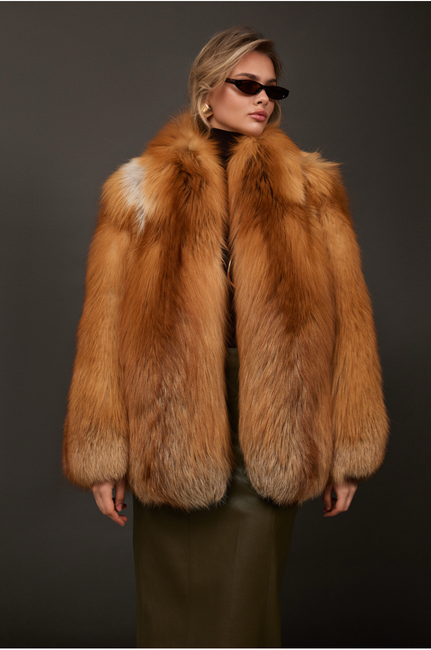 Женская шуба из рыжей лисы - фото 0 Женская шуба из рыжей лисы - фото 0