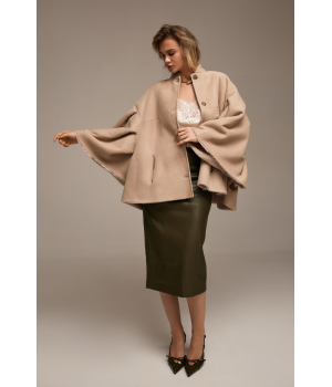 Замшевая бежевая дубленка свободного кроя - фото 4