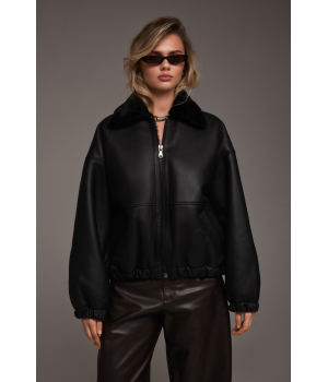 Дубленка-бомбер черного цвета - фото 4