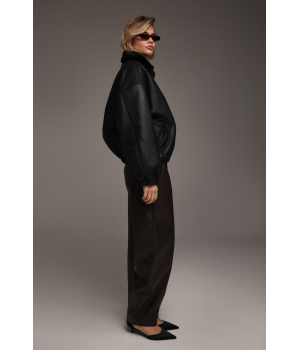 Дубленка-бомбер черного цвета - фото 2