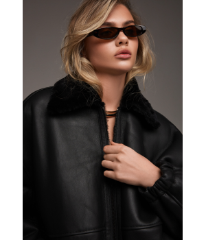 Дубленка-бомбер черного цвета - фото 7