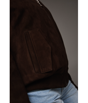 Замшевая куртка из натуральной кожи коричневого цвета с меховым воротником - фото 3