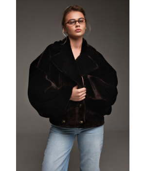 Двухсторонняя короткая дубленка-бомбер темно-шоколадного цвета - фото 2