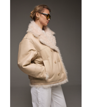 Дубленка бежевого цвета из натуральной овчины - фото 3