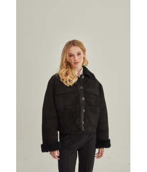 Коротка замшева дублянка чорного кольору з натуральної овчини - фото 5