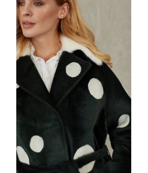 Дублянка із натуральної овчини зеленого кольору з принтом горох та норковим коміром - фото 16