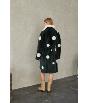 Дублянка із натуральної овчини зеленого кольору з принтом горох та норковим коміром - фото 0