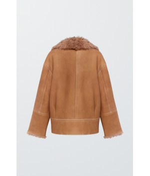 Стильна замшева дублянка коричньового кольору - фото 0