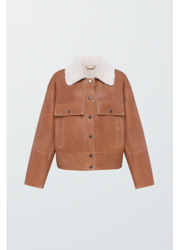 Коротка дублянка коричневого кольору - фото 1