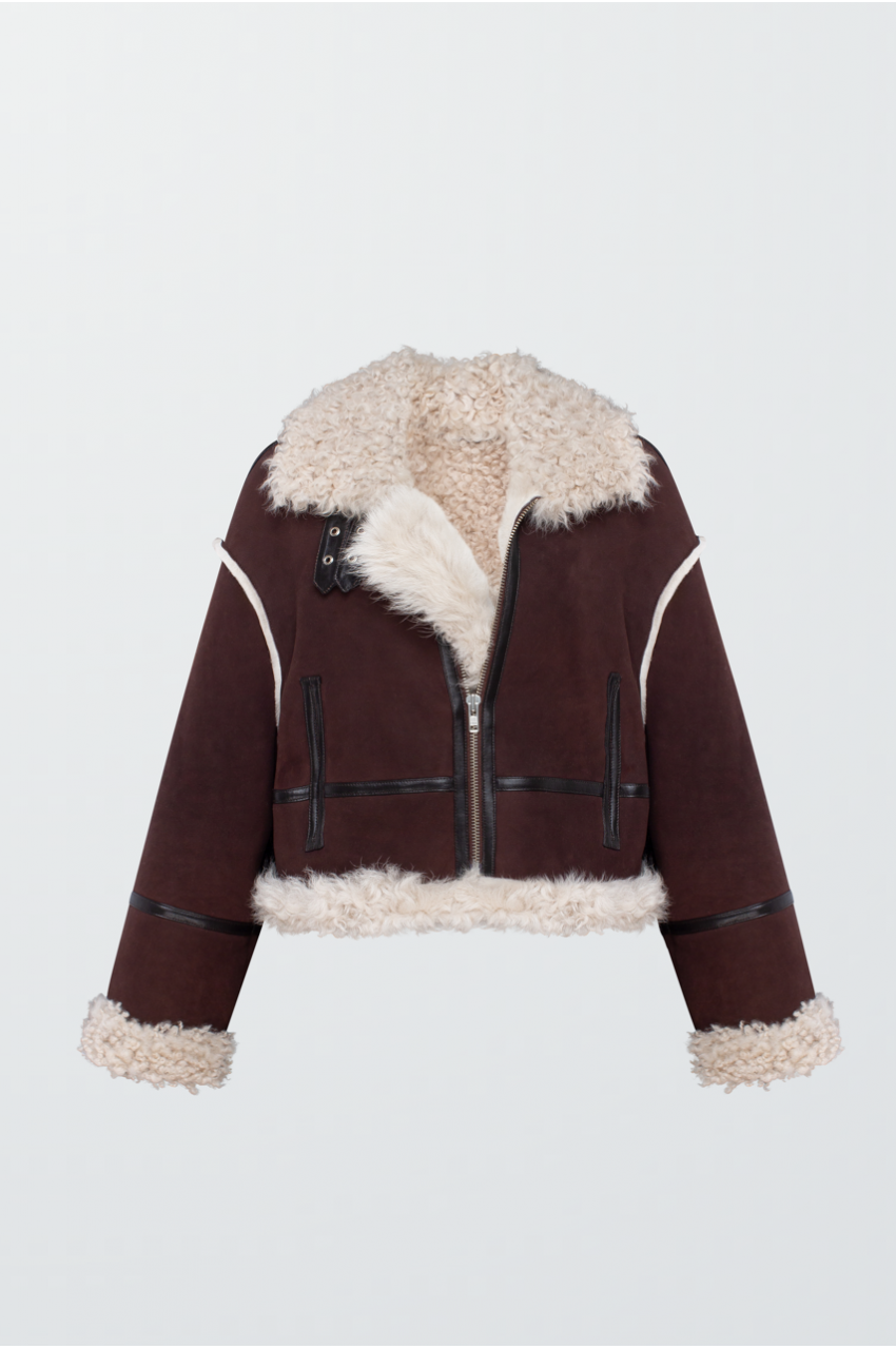 Коротка замшева дублянка шоколадного кольору - фото 0