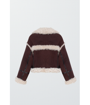 Коротка замшева дублянка шоколадного кольору - фото 0