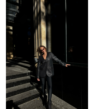 Чорний піджак з плетеної шкіри - фото 1