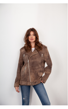Женская куртка-косуха коричневого цвета в стиле ВИНТАЖ из натуральной кожи - фото 1